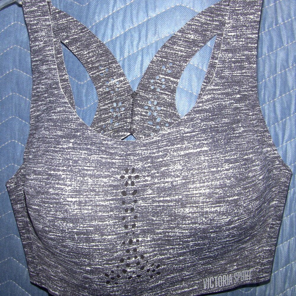Victoria's Secret - Victoria Sport Bra size 34C